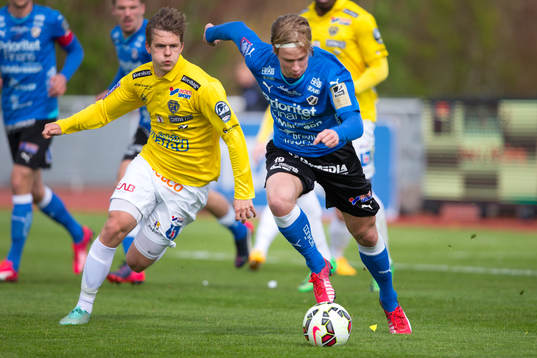 Falkenbergs Daniel Johansson och Halmstads Snorre Krogsgård