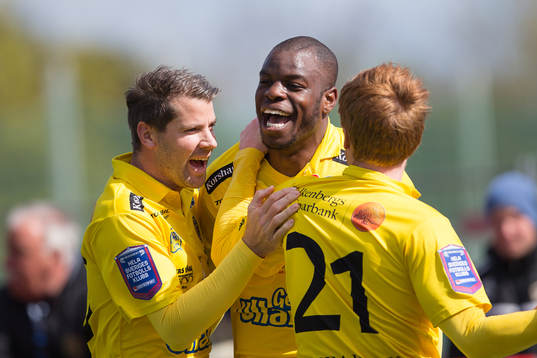 Falkenbergs Stefan Rodevåg (till vänster) och Dan Keat