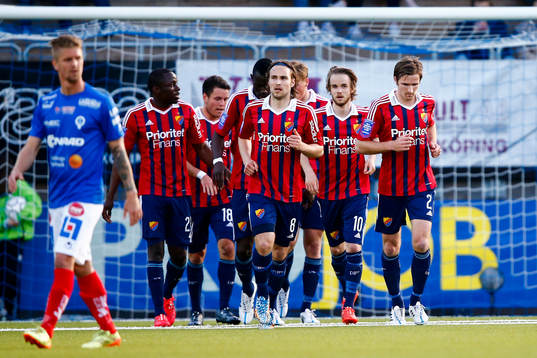 Djurgårdens Daniel Berntsen jublar