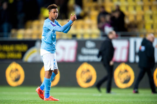 Malmö FFs Tobias Sana tackar publiken