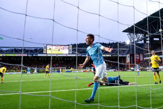 Malmö FFs Markus Rosenberg jublar