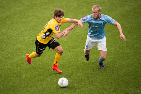 Elfsborgs Arber Zeneli och Malmö FFs Filip Helander