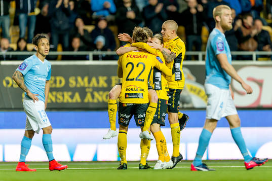 Elfsborgs Marcus Rohdén kvitterar till 2-2 och jublar