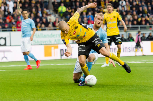 Malmö FFs Filip Helander och Elfsborgs Sebastian Holmén