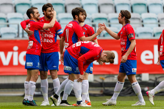 Örgrytes spelare jublar