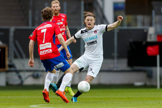 Qvidings Nicolas Sandberg och Örgrytes Jakob Lindström