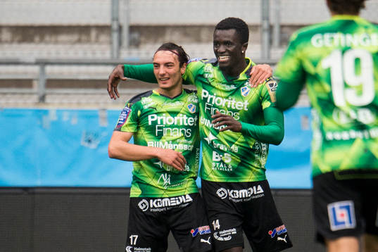 Halmstads Sead Haksabanovic och Kwame Amponsah Karikari