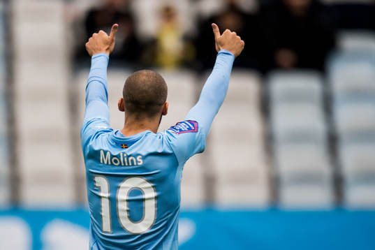 Malmö FFs Guillermo Molins gör tummarna upp