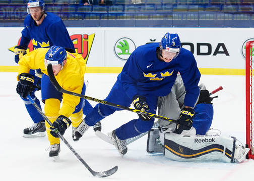 Staffan Kronwall, Simon Hjalmarsson och John Klingberg på