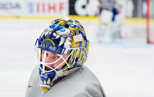 Målvakt Jhonas Enroth på Sveriges ishockeylandslags