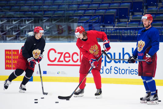 Artemi Panarin, Viktor Tikhonov och Sergei Mozyakin på
