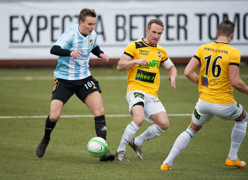 IFK Hässleholms Danny Gunnarsson i matchen i division 2