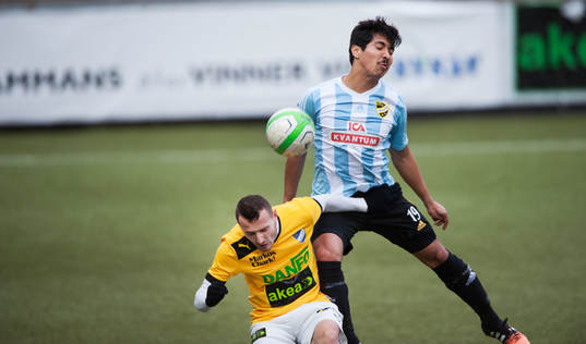 IFK Hässleholms Diego Delgado i matchen i division 2