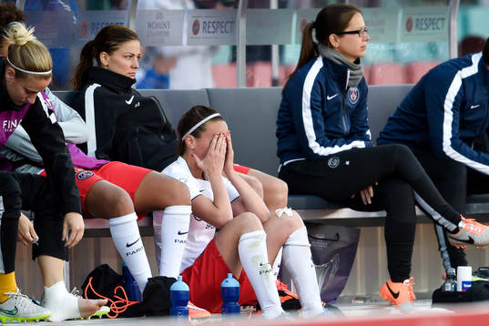 s Kosovare Asllani deppar på bänken