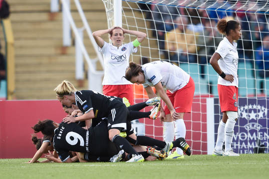 Frankfurt jublar och PSG deppar