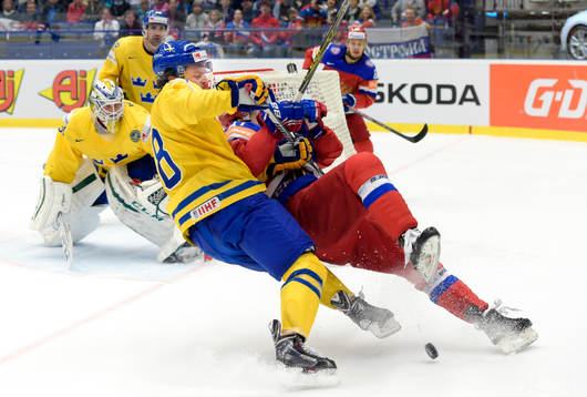 Sveriges Anton Lander stoppar Rysslands Vadim Shipachyov