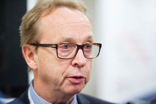Sveriges förbundskapten Pär Mårts på en presskonferens