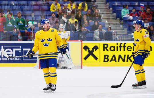 Sveriges Elias Lindholm och Victor Rask deppar