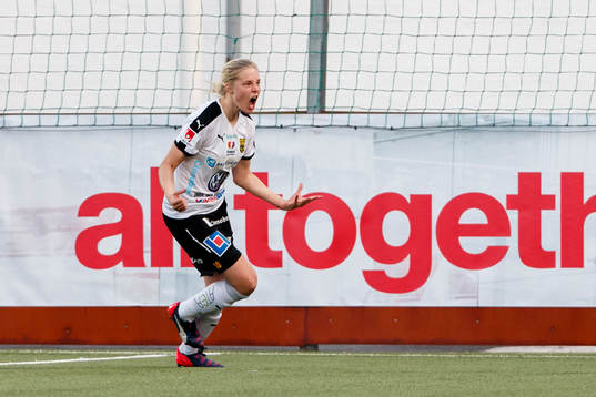 Umeås Lina Hurtig jublar