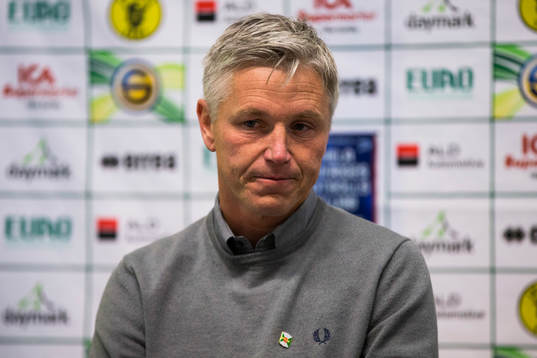 Varbergs tränare Jörgen Wålemark på presskonferensen
