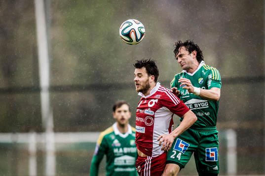 Degerfors Andreas Holmberg i nickduell med Ljungskiles