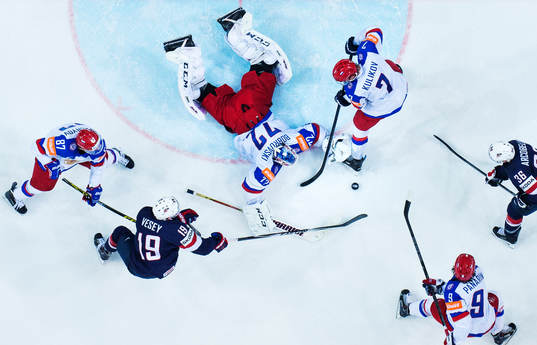 s Jimmy Vesey och Mark Arcobello utmanar Rysslands Vadim