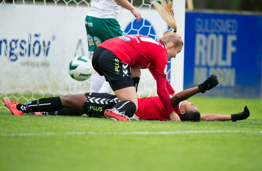Kristianstads Ida Rebecca Guehai har gjort segermålet 2-1