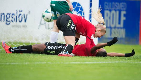 Kristianstads Ida Rebecca Guehai har gjort segermålet 2-1