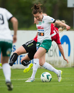 Mallbackens Katie Bethke vräker omkull Kristianstads Elisa