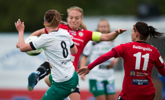 Mallbackens Malin Ahlberg stoppar Kristianstads Margret