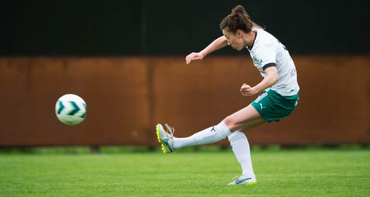 Mallbackens Zoe Ness frispark i matchen i damallsvenskan