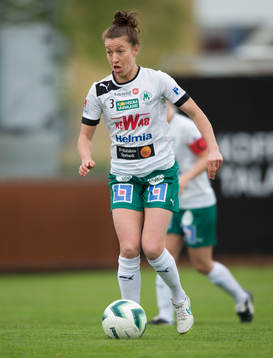 Mallbackens Katie Bethke i matchen i damallsvenskan mellan