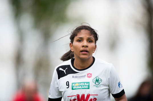 Mallbackens Madelen Janogy i matchen i damallsvenskan