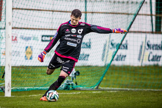 Degerfors målvakt August Strömberg