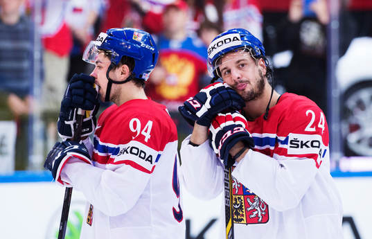 Tjeckiens Dominik Simon och Martin Zatovic deppar