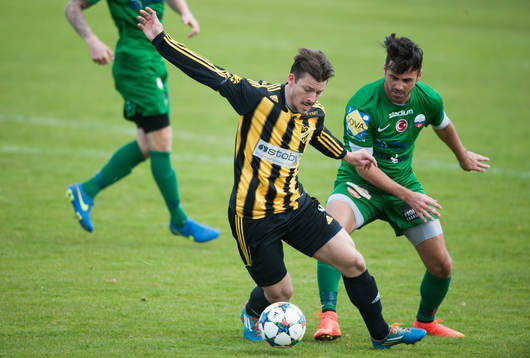 IFK Hässleholms Martin Tsilfidis i matchen i division 2