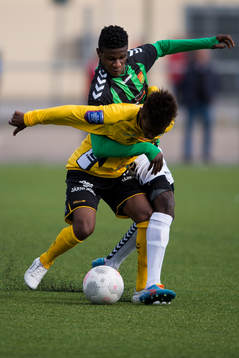Kamp mellan Elfsborgs Aydrus Hassan Ibrahim och GAIS Alieu