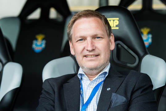 Halmstads klubbchef Fredrik Andersson före en