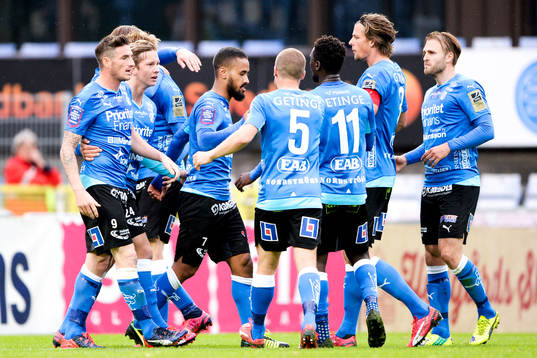 Halmstads spelare jublar