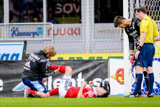 Djurgårdens Kerim Mrabti har ont