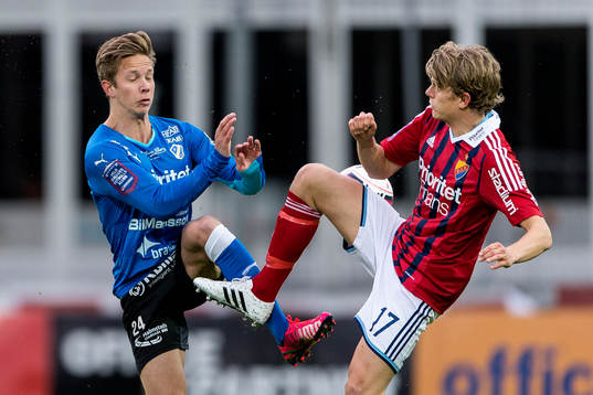 Halmstads Simon Silverholt och Djurgårdens Tim Björkström