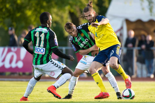 Bläddra bland fler bilder av Fotboll, Superettan, Ängelholm - GAIS