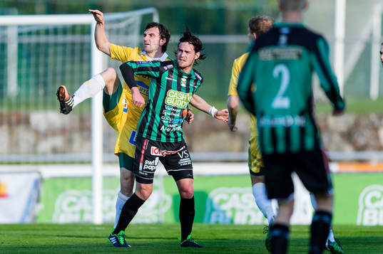 Ljungskiles Aleksandar Kitic och Varbergs Robin Tranberg