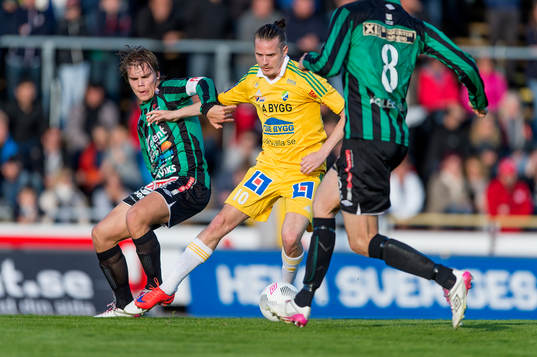 Varbergs Elias Andersson och Ljungskiles Jonas Lindberg