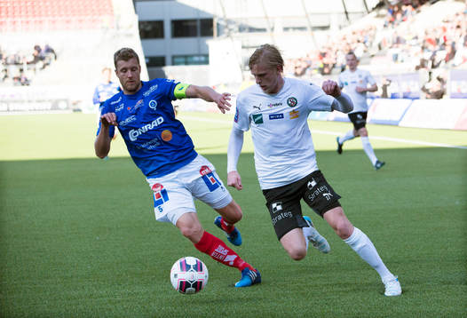 Åtvidabergs Daniel Hallingström och Örebros Karl Holmberg