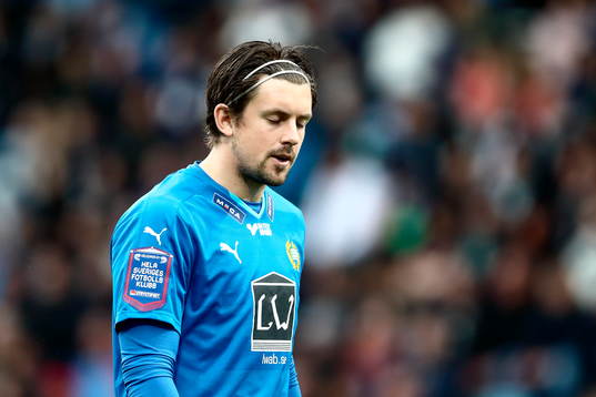 Hammarbys målvakt Johannes Hopf deppar