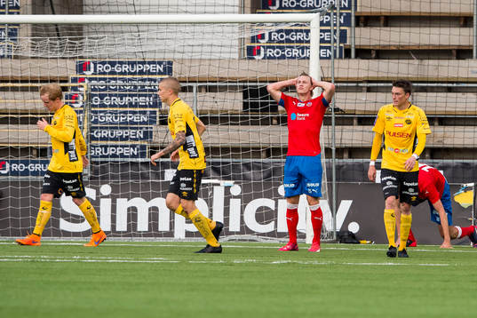 Helsingborgs Emil Krafth deppar