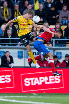 Elfsborgs Viktor Claesson och Helsingborgs Mikael Dahlberg