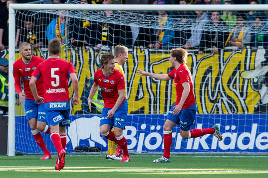 Helsingborgs Emil Krafth jublar