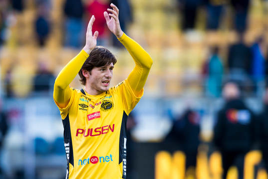 Elfsborgs Arber Zeneli jublar